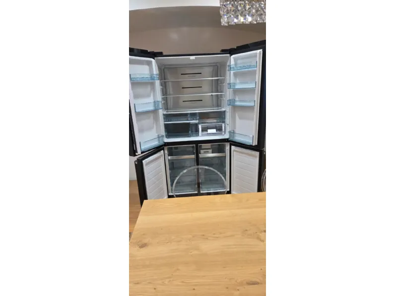 Frigorifero modello Frigo hitachi 4 porte vetro nero  Haier in offerta