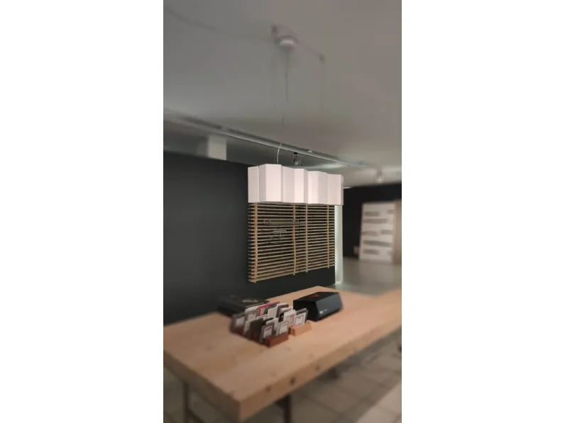 Scopri la Lampada a Sospensione Fold di Pallucco in Bianco con forte sconto!