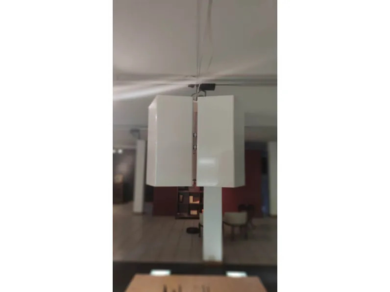 Scopri la Lampada a Sospensione Fold di Pallucco in Bianco con forte sconto!