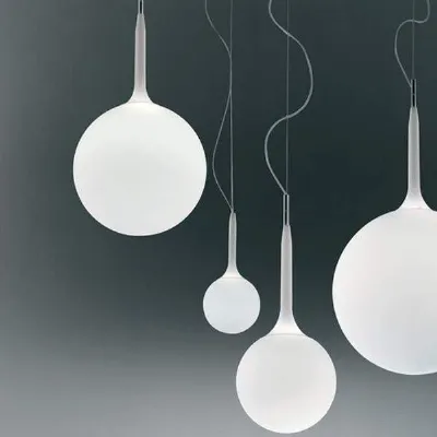 Lampada a sospensione in vetro Castore da 25 artemide  Artemide a prezzo Outlet