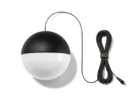 Lampada a sospensione String light  testa a sfera  cavo 22mt Flos con uno sconto esclusivo