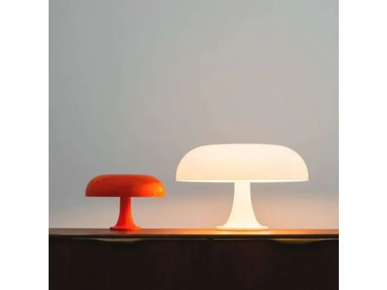 Da tavolo Nesso  lampada da tavolo  Artemide in Offerta Outlet 