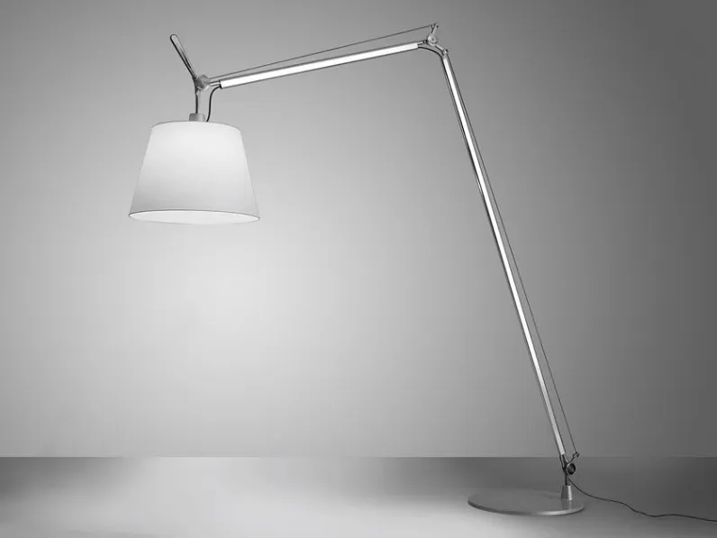Da terra Tolomeo maxi Artemide a prezzo scontato 
