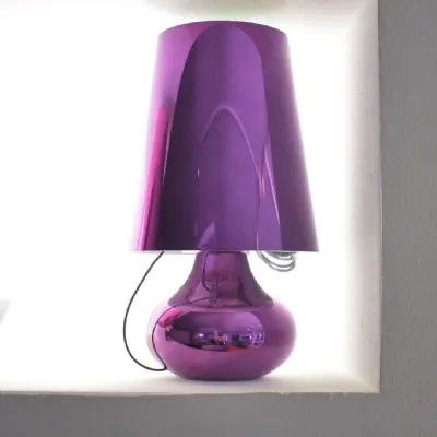 Lampada da tavolo stile Moderno Cindy  Kartell con forte sconto