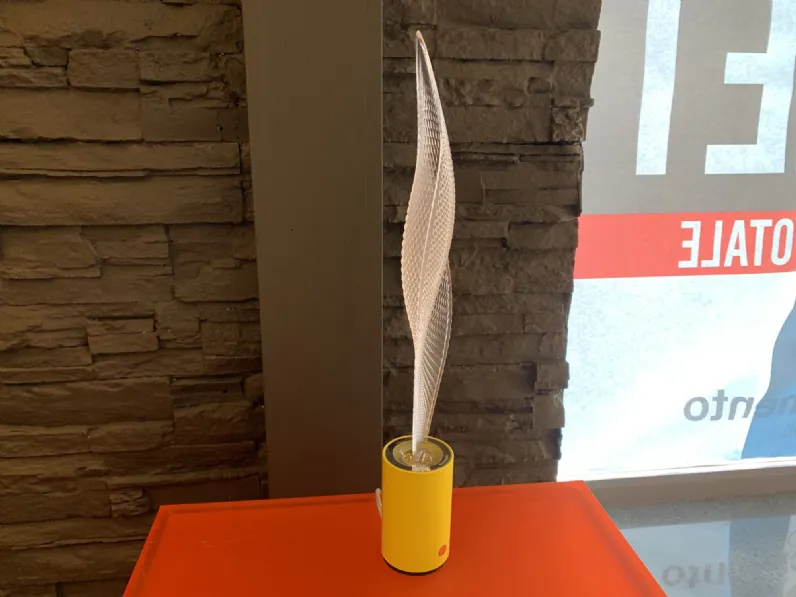 Da tavolo Cosmic leaf mini Artemide a prezzo Outlet 