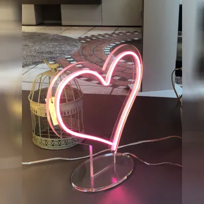 Lampada da tavolo Cuore Artigianale con uno sconto esclusivo