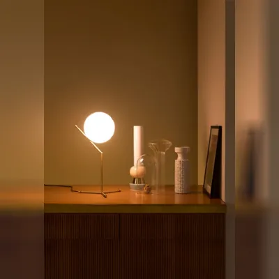 Da tavolo Ic lights table 1 high Flos in Offerta Outlet 