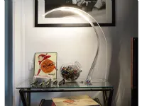 Scopri la Lampada da Tavolo Kartell a prezzo Outlet!