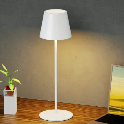 Lampada da tavolo stile Moderno Moby bianca redo ricaricabile led Collezione esclusiva in offerta outlet