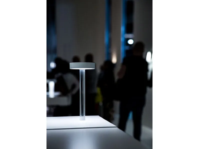 Scopri la Lampada da Tavolo Tetatet Flte di Davide Groppi a prezzo Outlet!