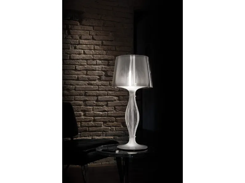 Lampada da tavolo in plastica Liza Slamp in Offerta Outlet