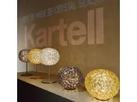 Lampada da tavolo in plastica Planet Kartell a prezzo scontato