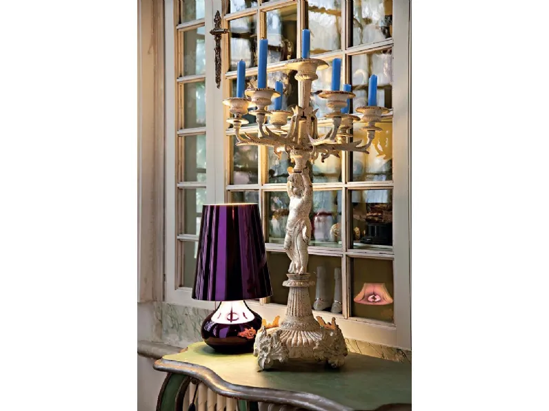 Lampada da tavolo Kartell Cindy Altri colori a prezzi outlet