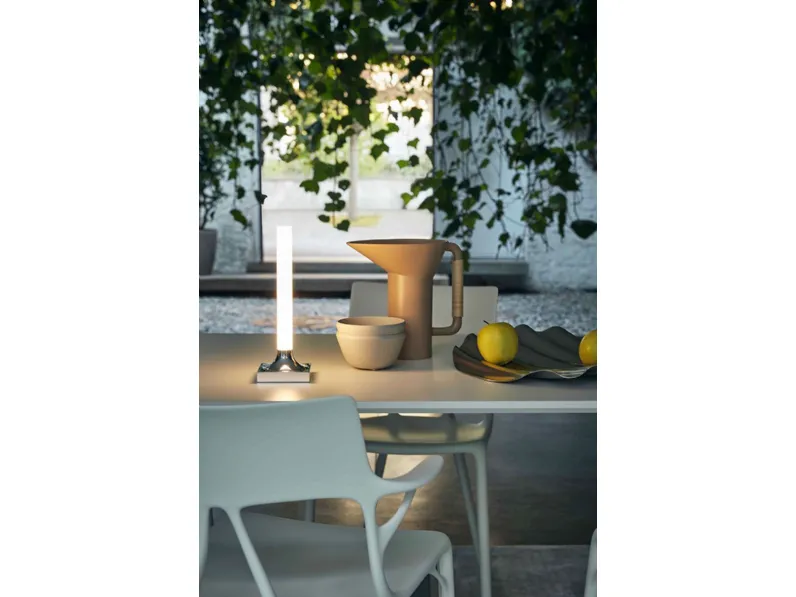 Lampada da tavolo Goodnight Kartell in Offerta Outlet 