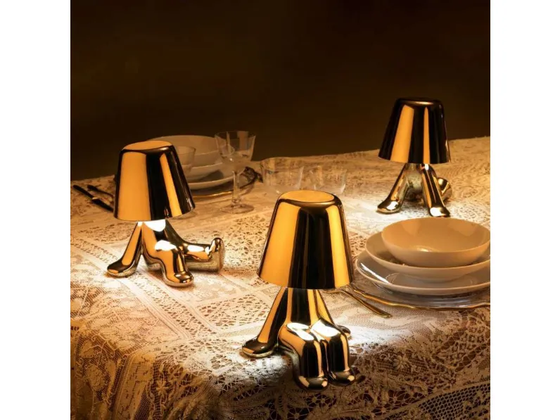 Lampada da tavolo Lampada fratelli d’oro bob Qeeboo a prezzo Outlet 