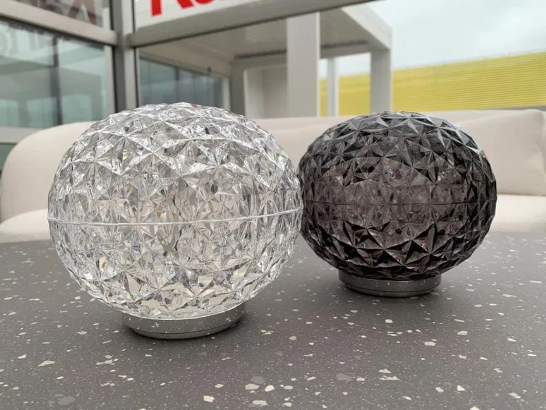 Da tavolo Mini planet  Kartell a prezzo Outlet 
