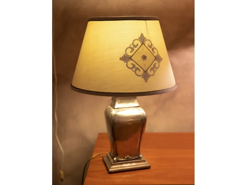 Lampada da tavolo stile Classica Lampada in peltro vestigia Artigianale in saldo