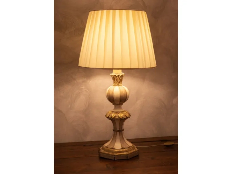 Lampada da tavolo stile Classica Lampada silvano grifoni bianco antico Grifoni vittorio in offerta