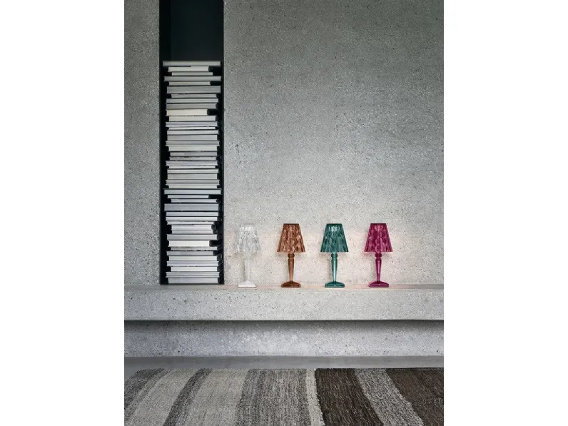 Da tavolo Big battery Kartell a prezzo Outlet 