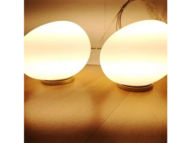 Lampada da tavolo stile Design Gregg Foscarini in offerta outlet