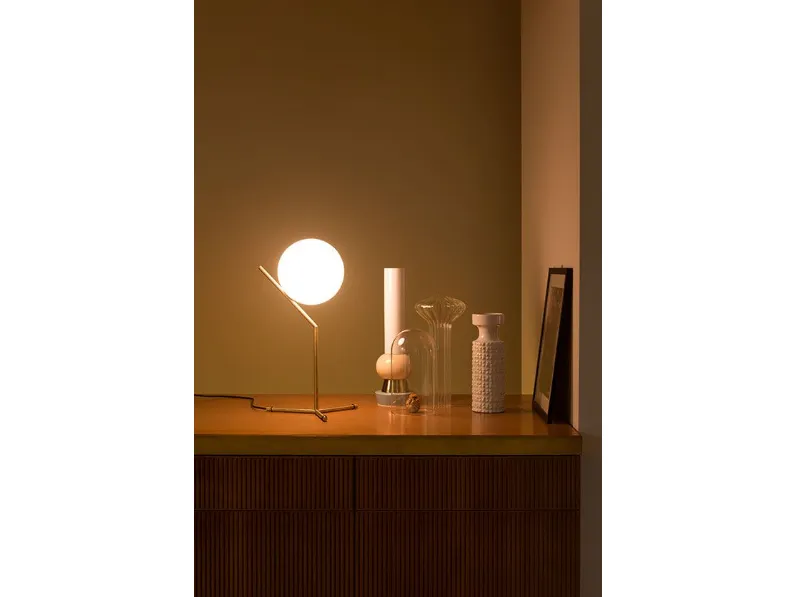 Lampada da tavolo Ic t1 high Flos a prezzo Outlet 