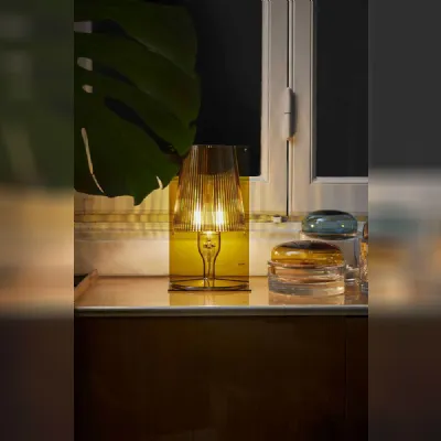 Lampada da tavolo Take Kartell in Offerta Outlet 