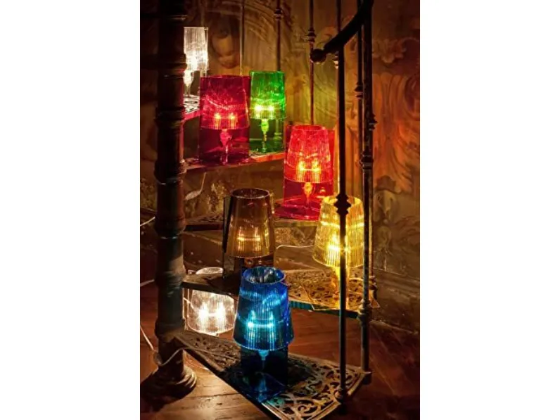 Da tavolo Kartell Take stile Classica con forte sconto