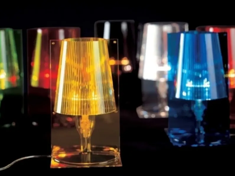 Da tavolo Kartell Take stile Classica con forte sconto