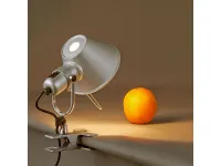 Lampada da tavolo Tolomeo micro pinza Artemide a prezzo Outlet 