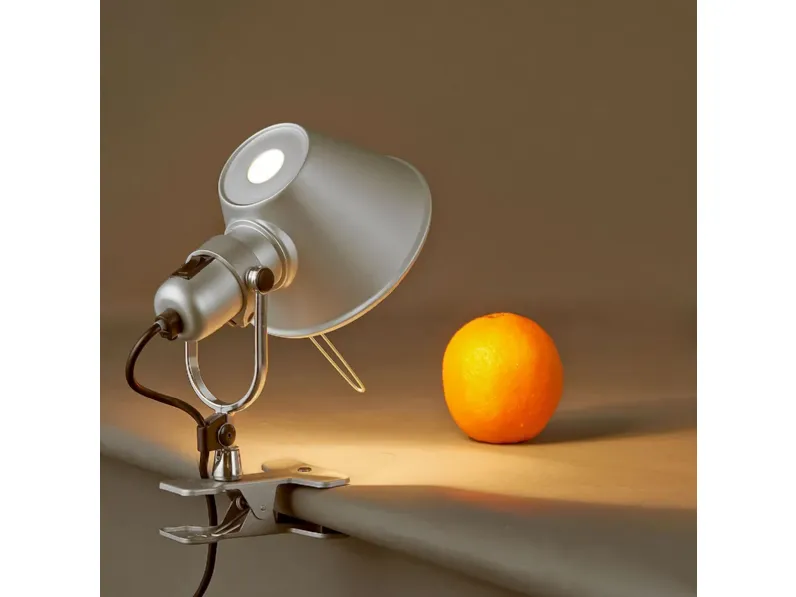 Lampada da tavolo Tolomeo micro pinza Artemide a prezzo Outlet