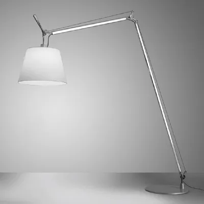 Da terra stile Moderna Tolomeo maxi artemide Collezione esclusiva in offerta outlet
