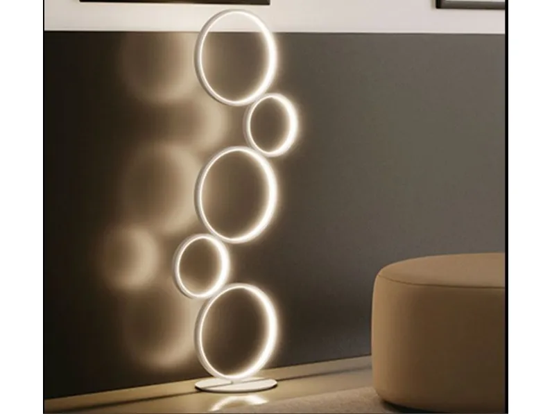 Lampada da terra Fredy Artigianale con un ribasso esclusivo