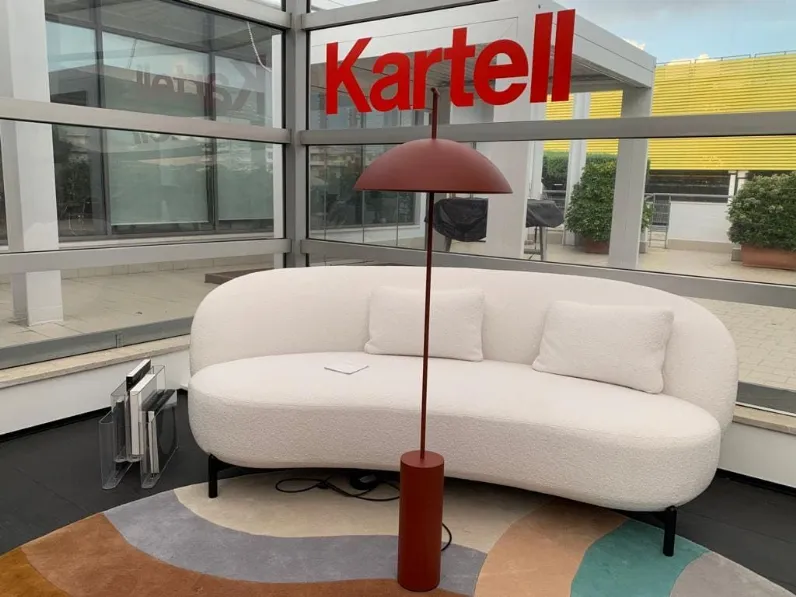 Lampada da terra Kartell in Offerta Outlet. Scoprila ora!