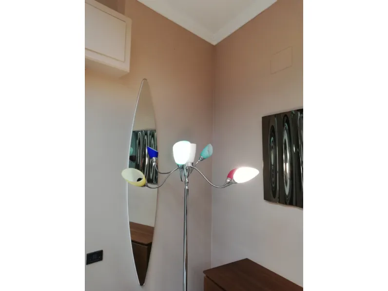 Lampada da terra I tre Poli po Altri colori a prezzi outlet