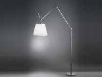 Lampada da terra in metallo Lampada tolomeo  mega Artemide a prezzo Outlet