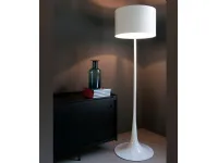 Lampada da terra Flos Spun Light Floor a prezzo Outlet. Massimo stile, massimo risparmio.