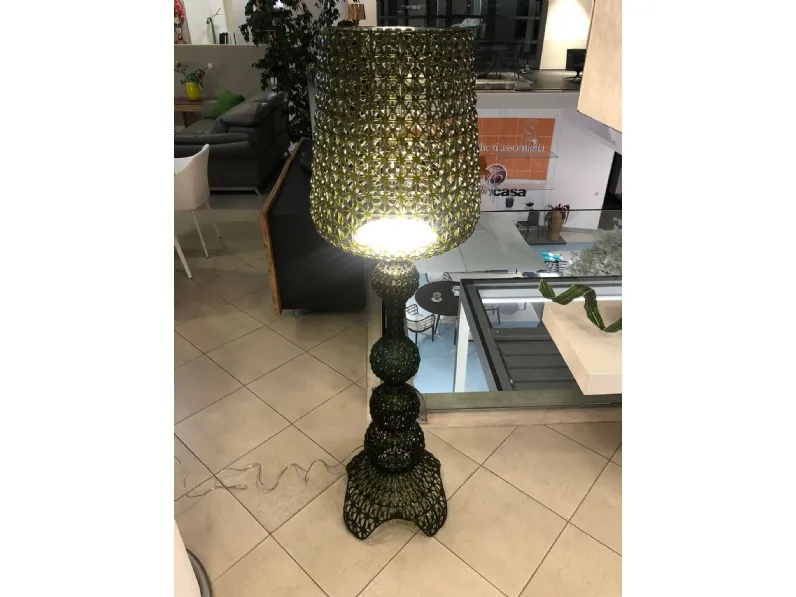 Lampada da terra in plastica Kabuki Kartell in Offerta Outlet