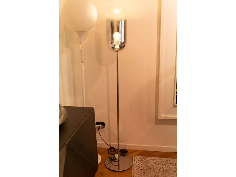 Lampada da terra in vetro Gople finitura lucida /argento vetro murano  Artemide a prezzo Outlet