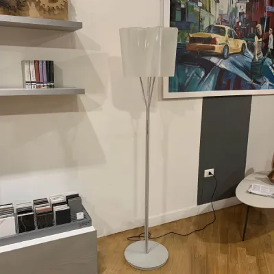 Scopri la Lampada da Terra Logico Artemide a prezzo Outlet!