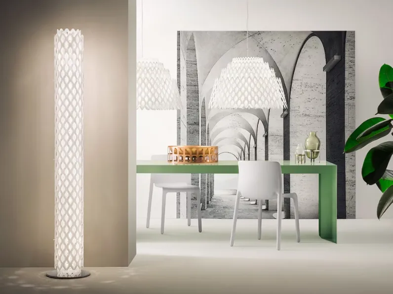 Lampada da terra stile Design Charlotte Slamp in saldo