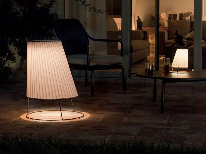 Lampada da terra stile Design Cone Emu scontato