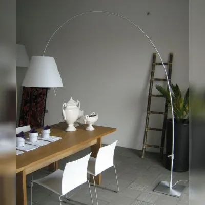 Da terra stile Moderna Costanza lady lampada da terra  Luceplan a prezzi outlet