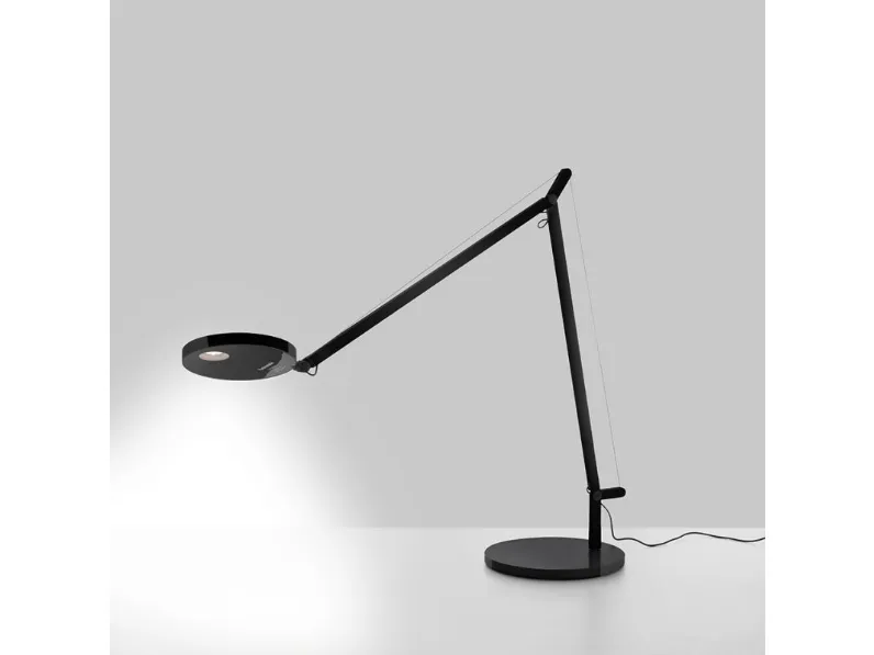 Lampada da tavolo in metallo Demetra lampada da tavolo led 8w artemide Collezione esclusiva a prezzo Outlet