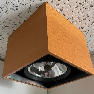 Scopri la Lampada a sospensione Flos Cubo Compass Box! Design unico, prezzi imbattibili!