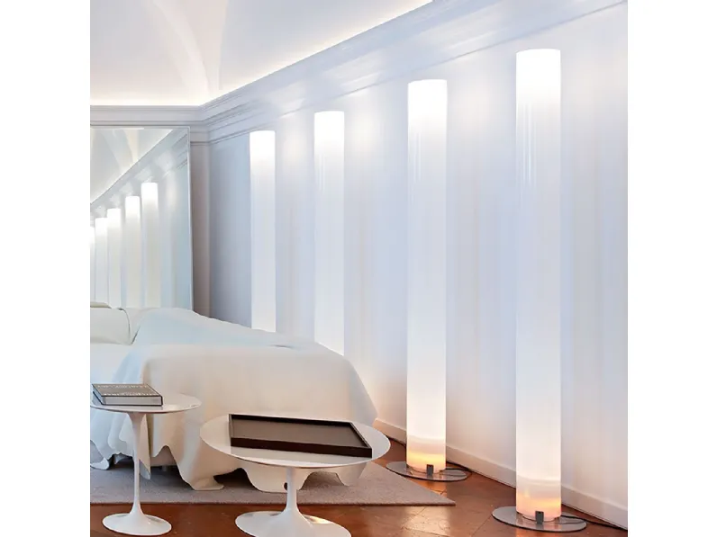 Lampada da terra Stylos Flos a prezzo Outlet 