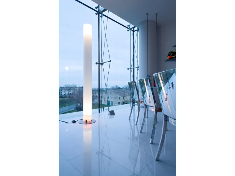 Lampada da terra Stylos Flos a prezzo Outlet 