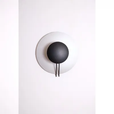 Lampada da parete Artigianale Vega Argento con forte sconto