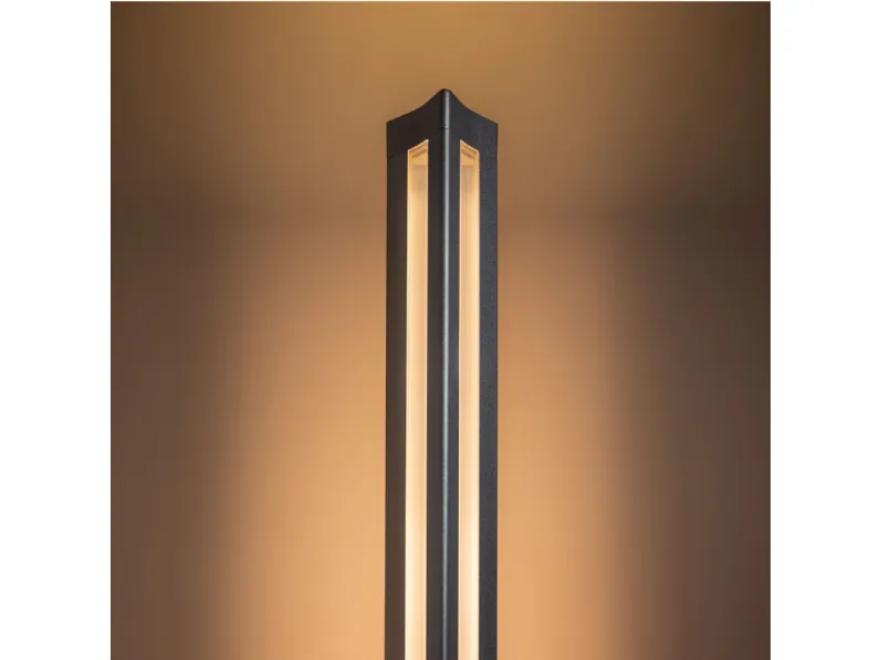 Lampada da terra Chiaroscura Foscarini a prezzo Outlet 
