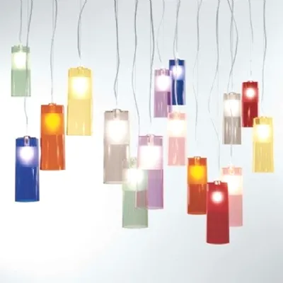 A sospensione in plastica Easy Kartell a prezzo scontato