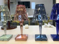 Da tavolo Kartell Battery new colors Altri colori in offerta